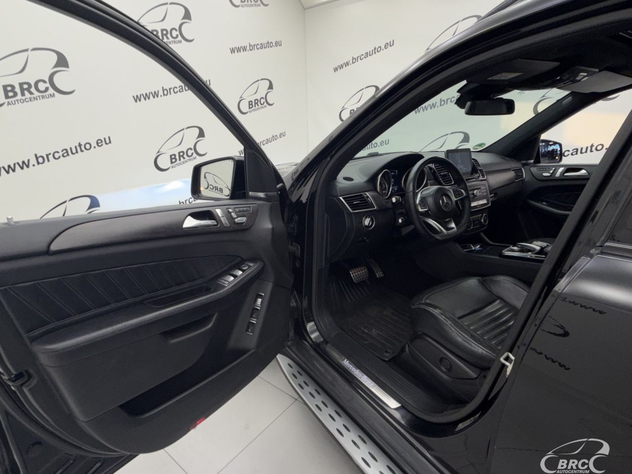 Mercedes-Benz GLS350 | 23