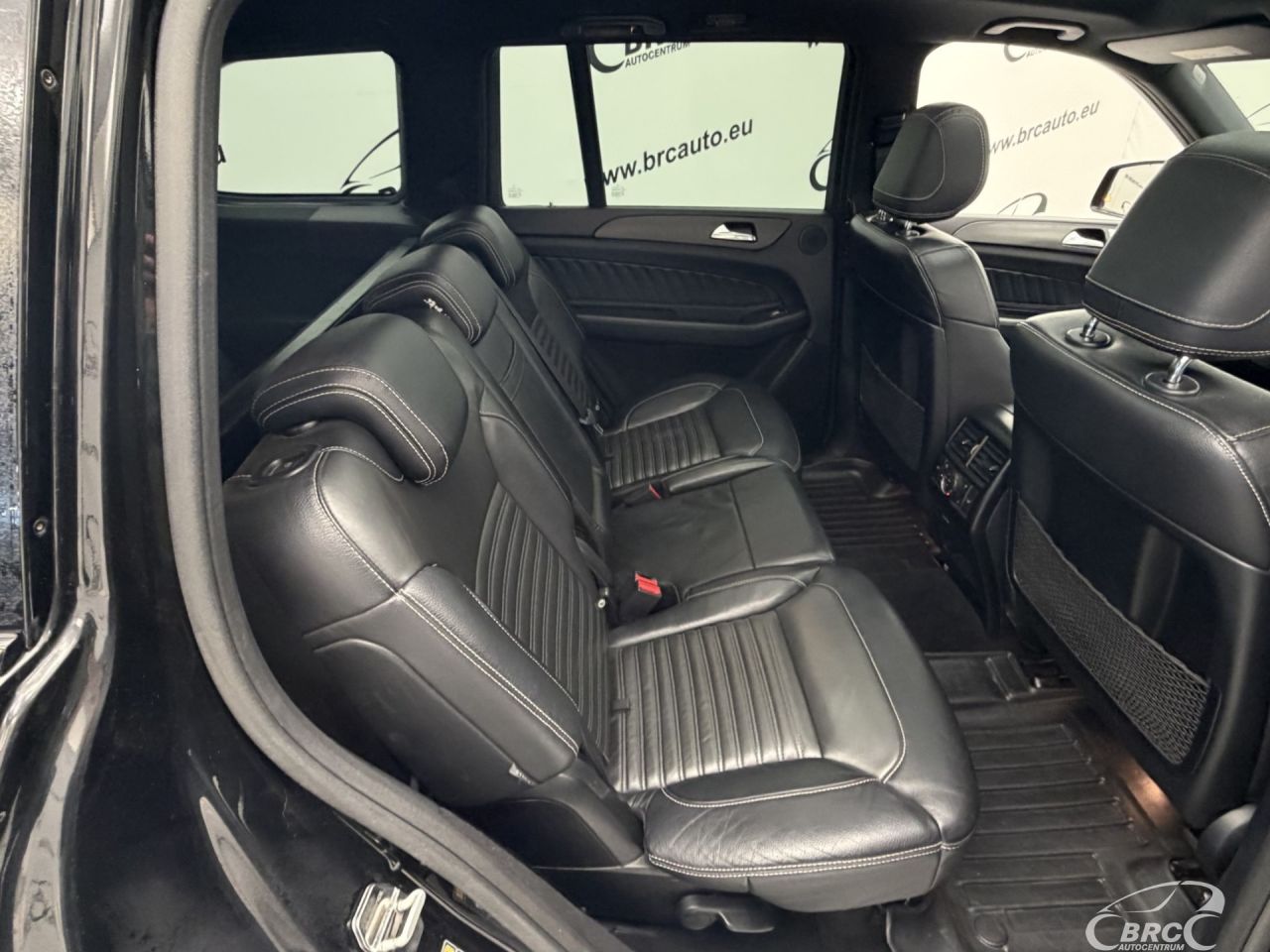 Mercedes-Benz GLS350 | 10