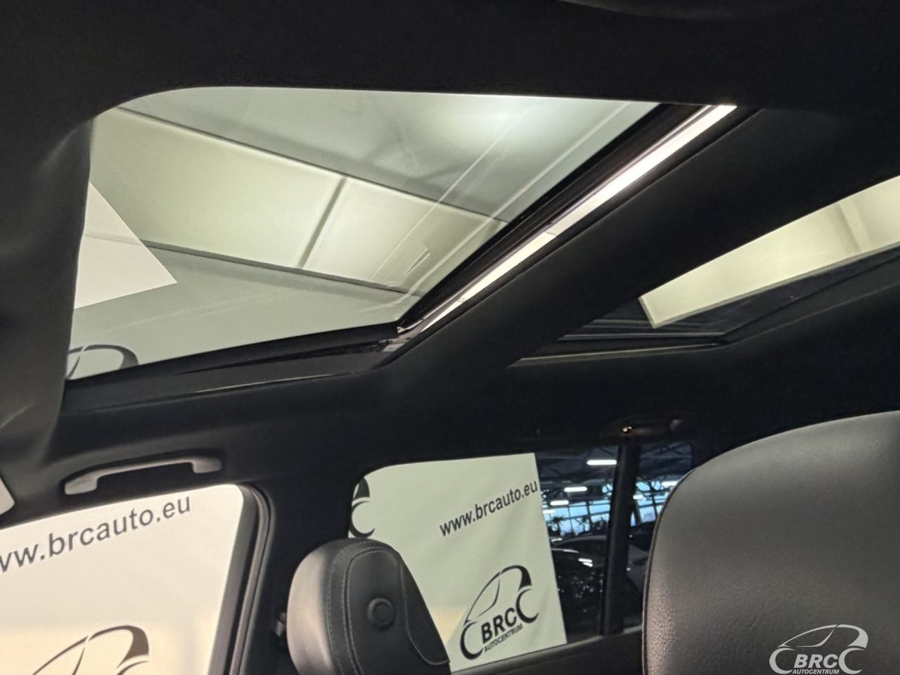 Mercedes-Benz GLS350 | 29