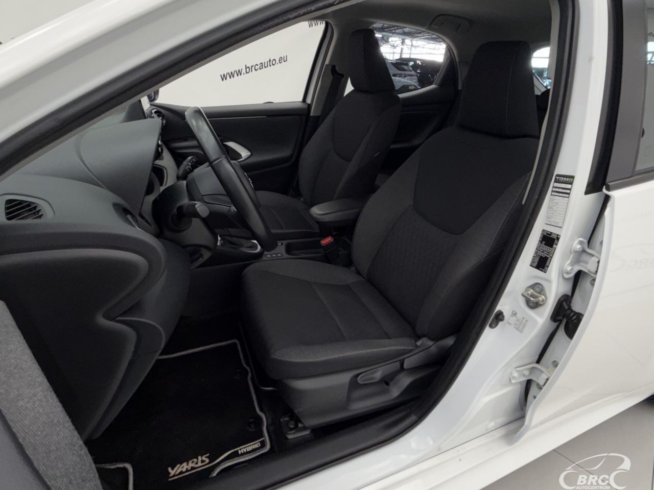 Toyota Yaris | 21