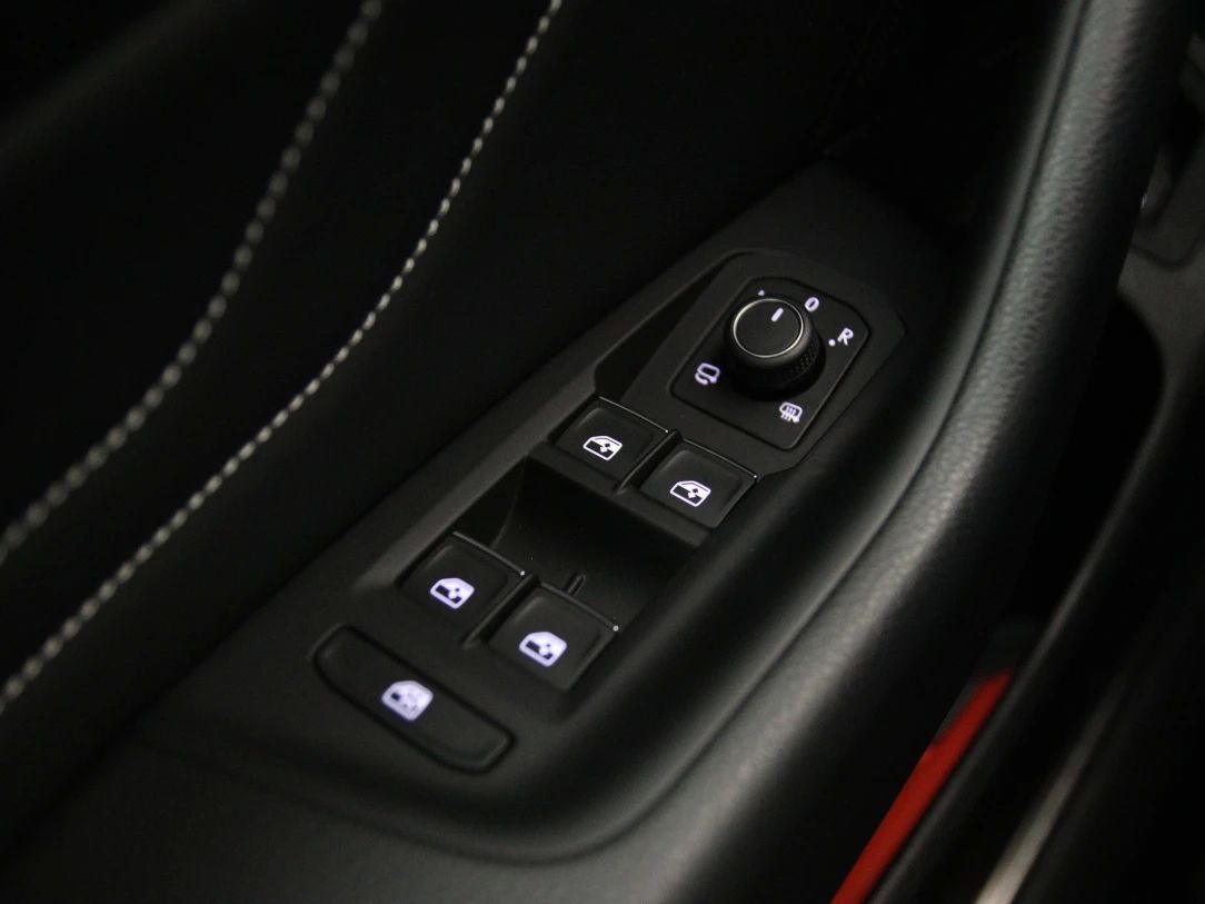 Volkswagen Passat | 24