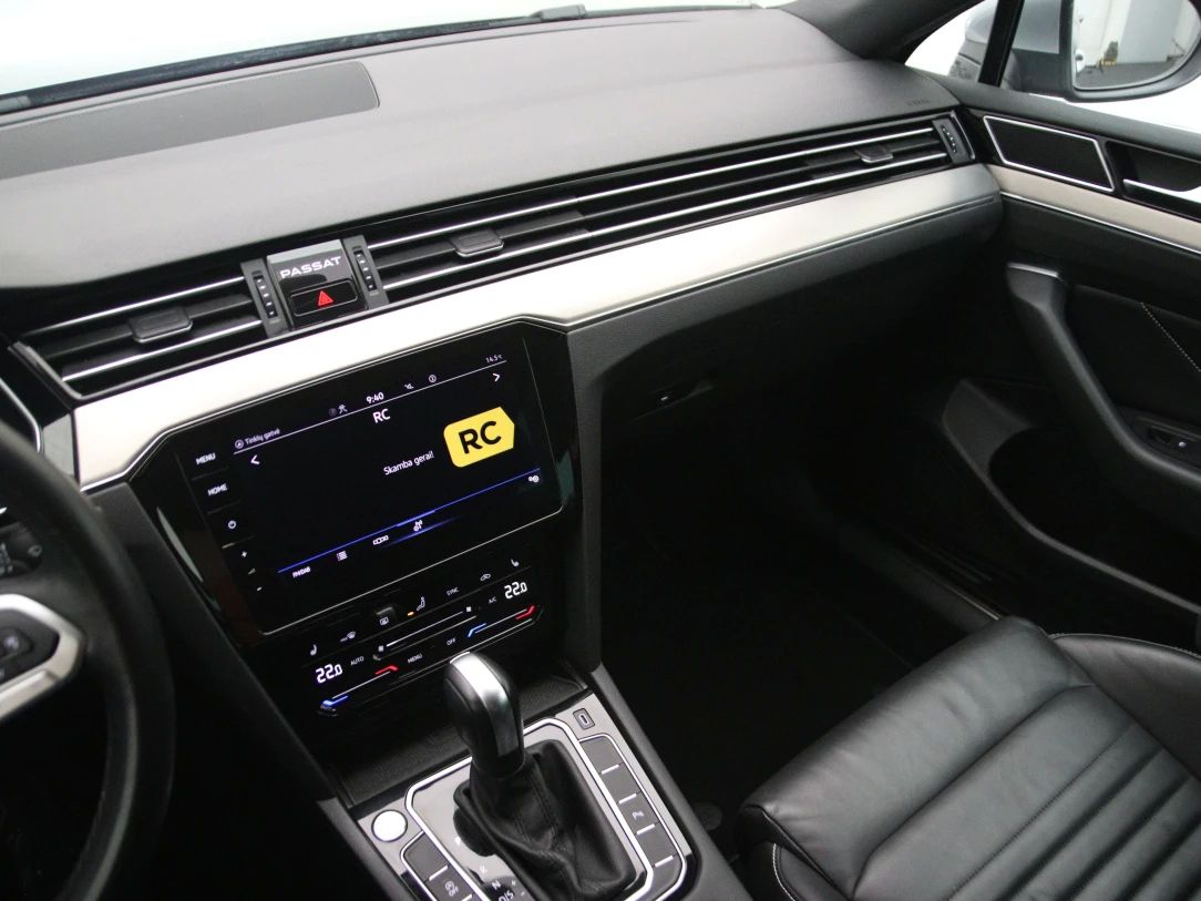 Volkswagen Passat | 19