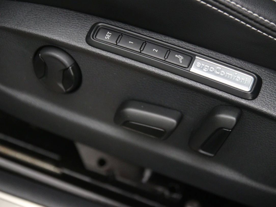 Volkswagen Passat | 37