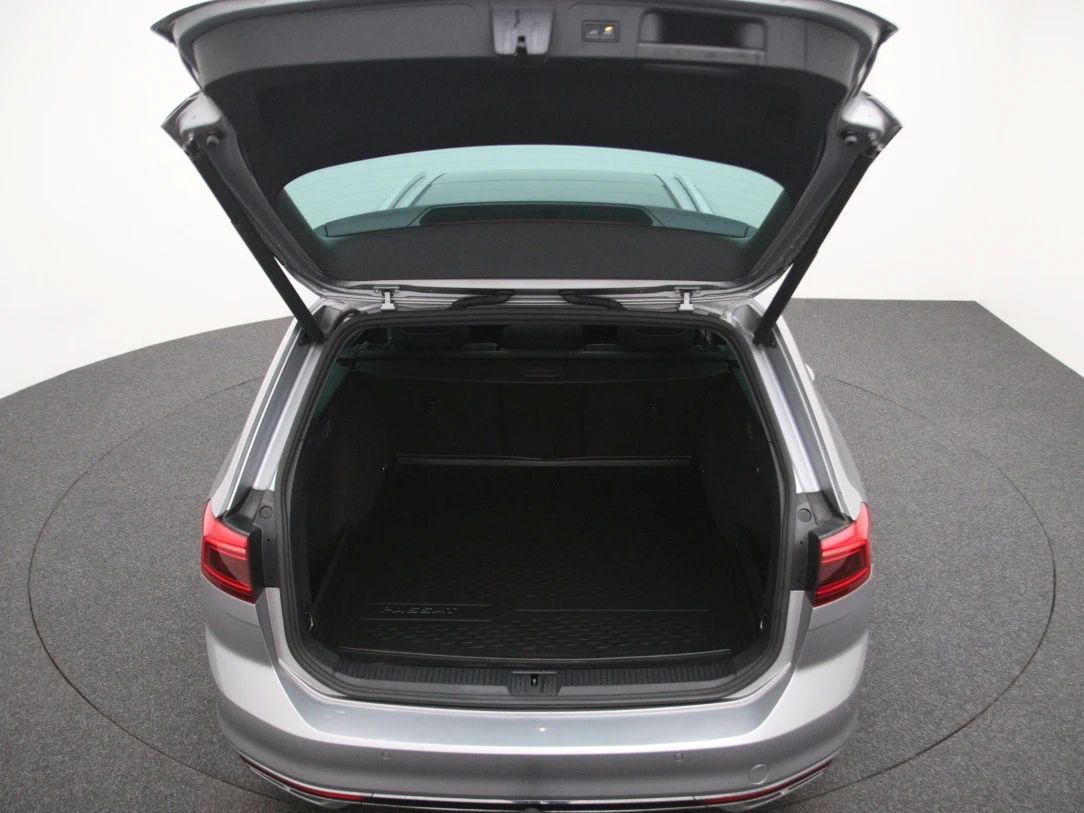 Volkswagen Passat | 40