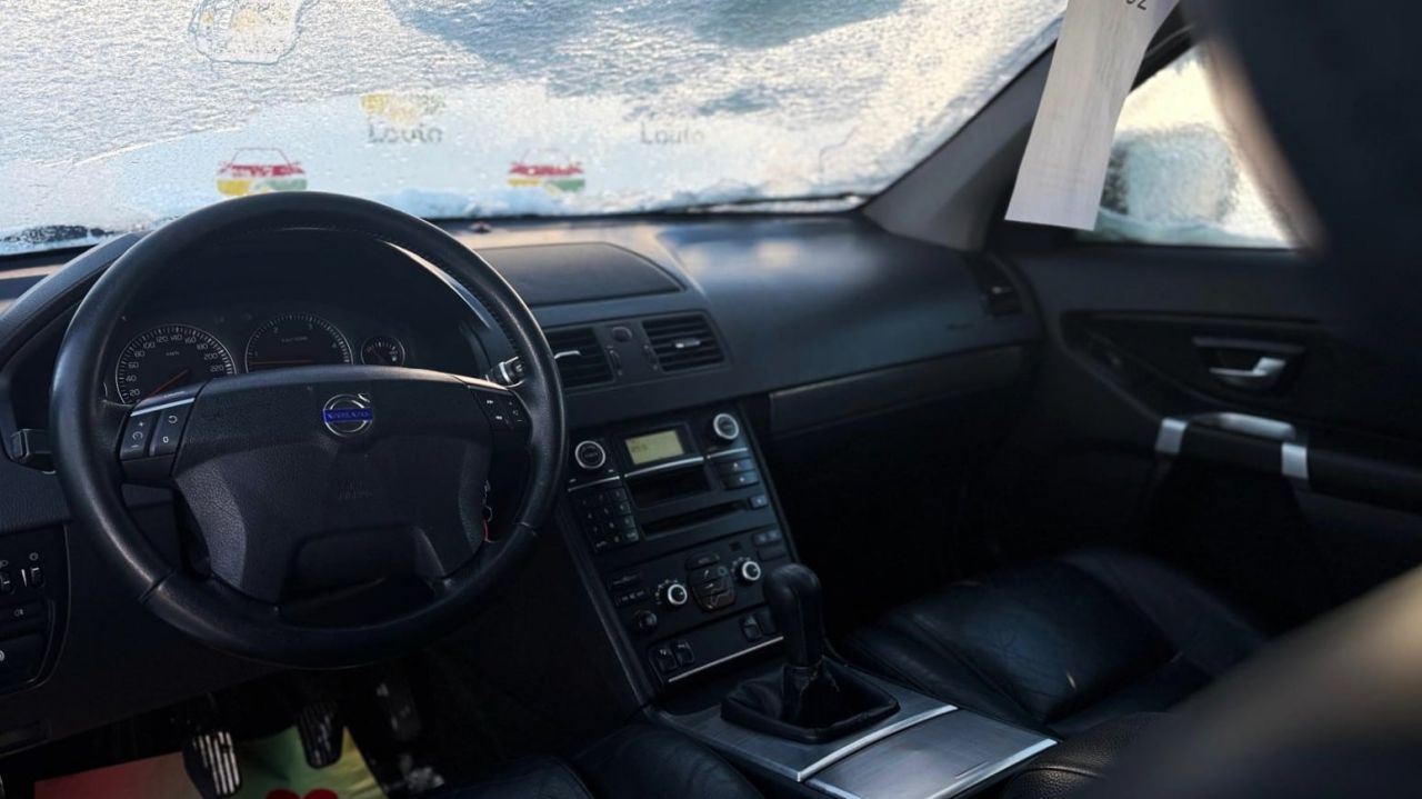 Volvo XC90 | 8