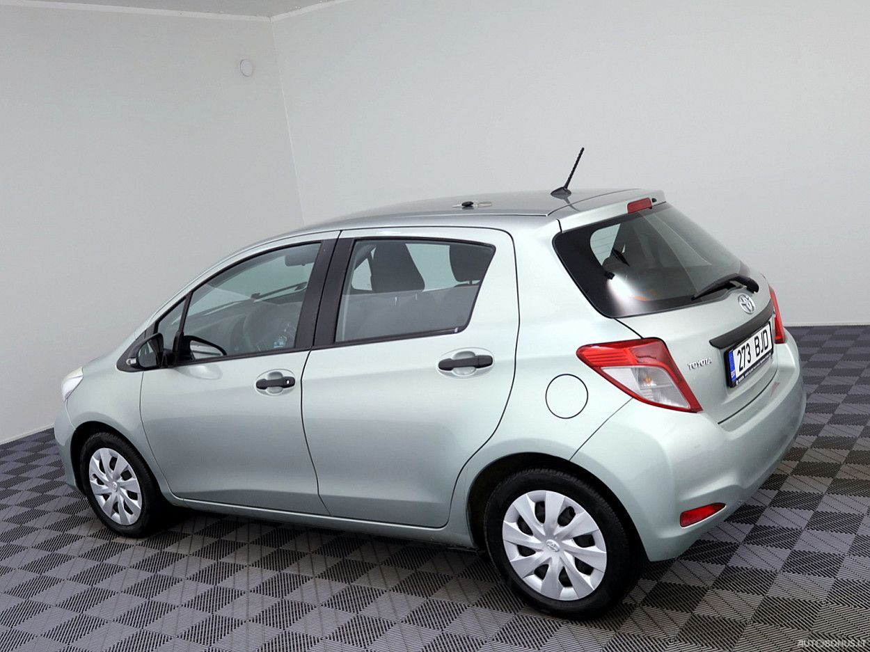 Toyota Yaris | 3