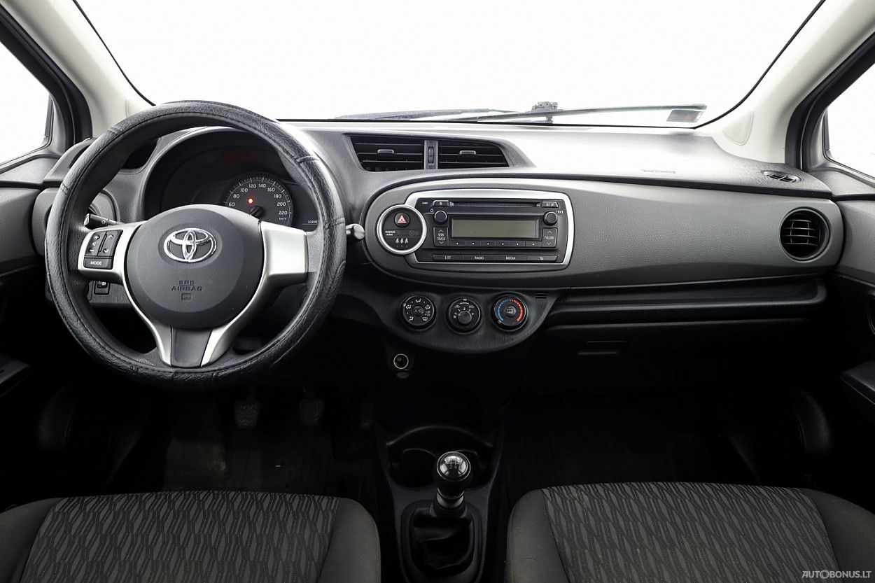 Toyota Yaris | 4