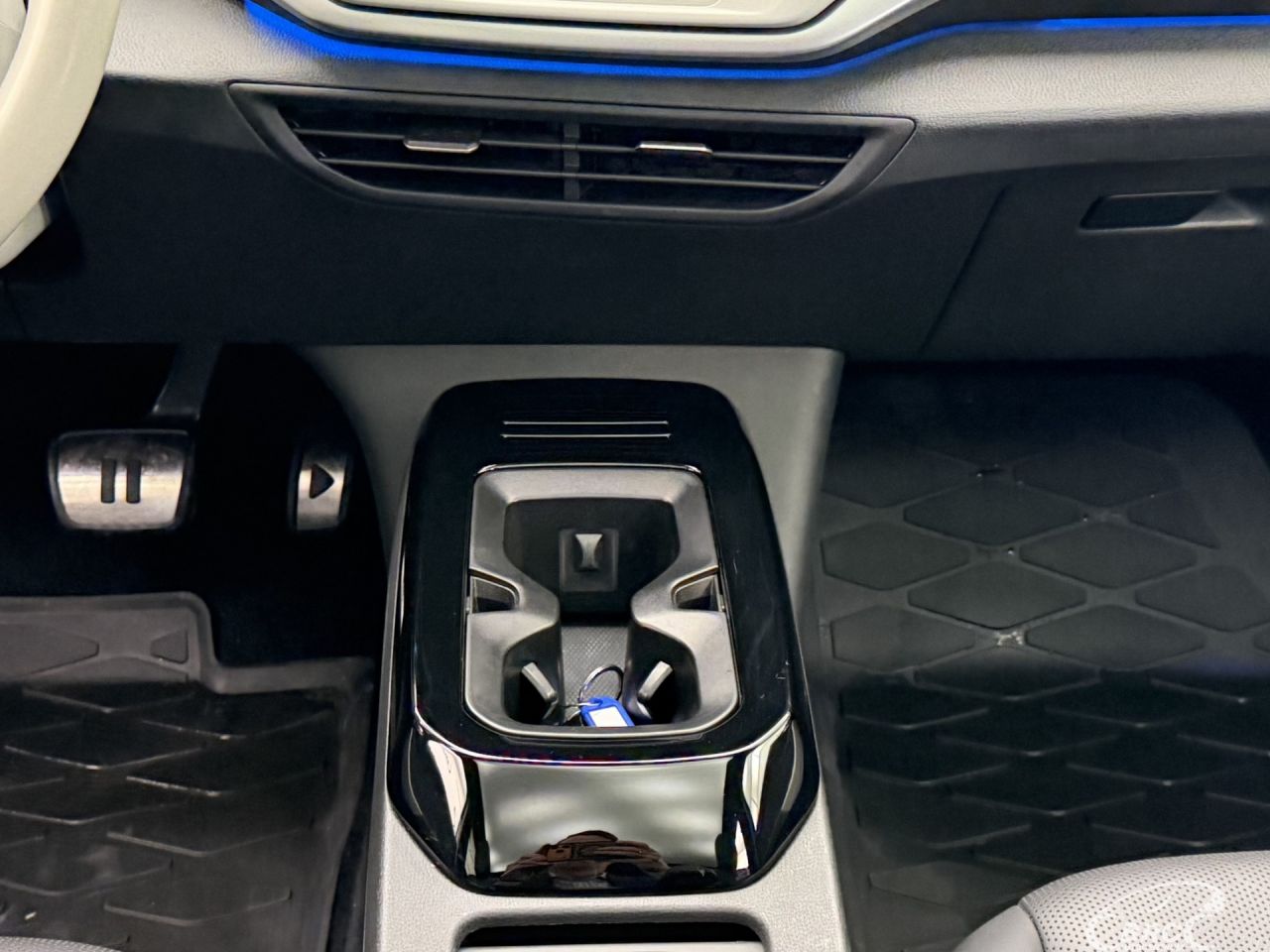 Volkswagen ID.4 | 32