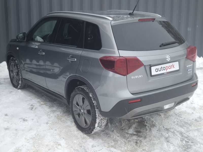 Suzuki Vitara | 3