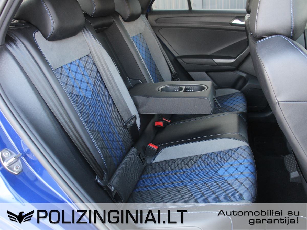 Volkswagen T-Roc | 22