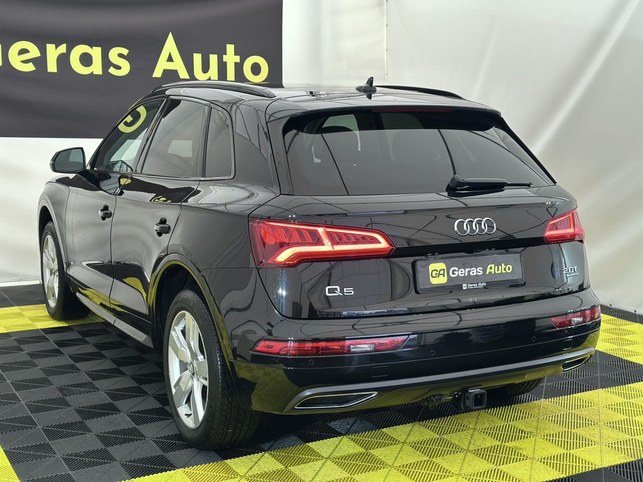 Audi Q5 | 5