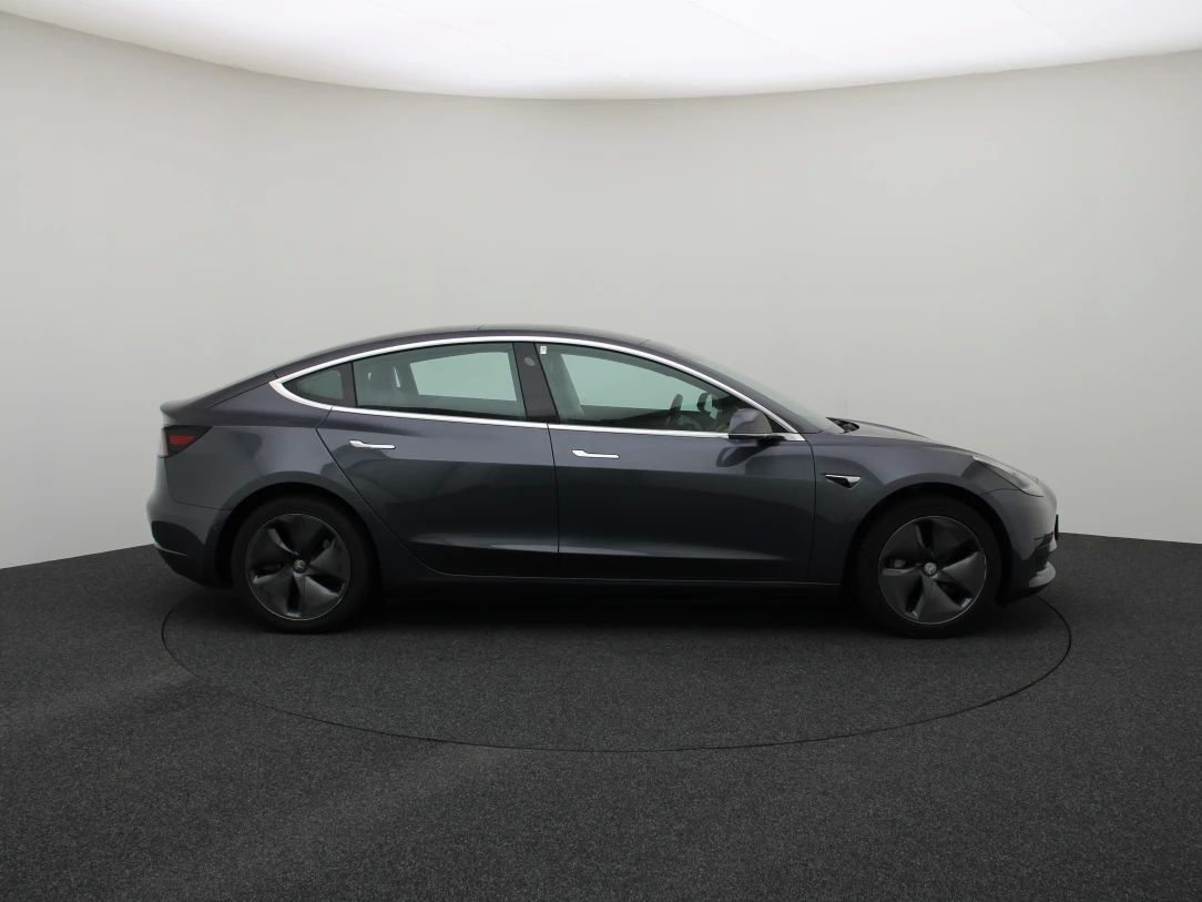 Tesla Model 3 | 7