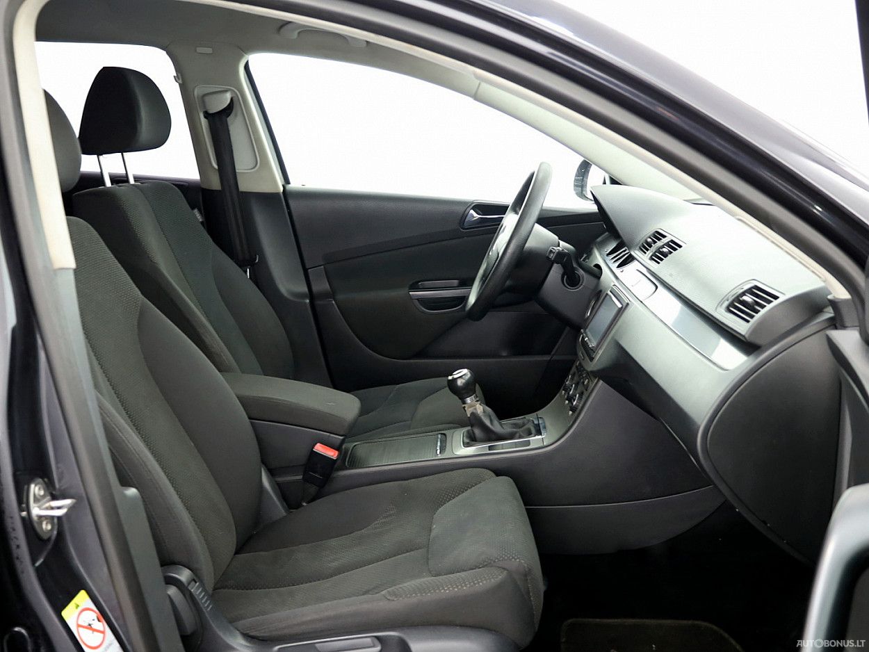 Volkswagen Passat | 13