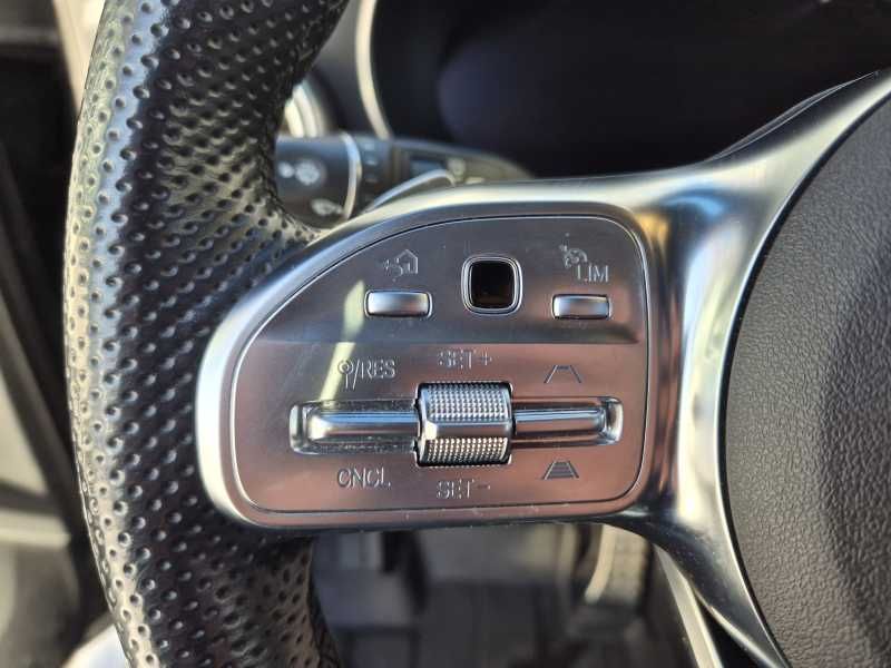 Mercedes-Benz GLC300 | 10