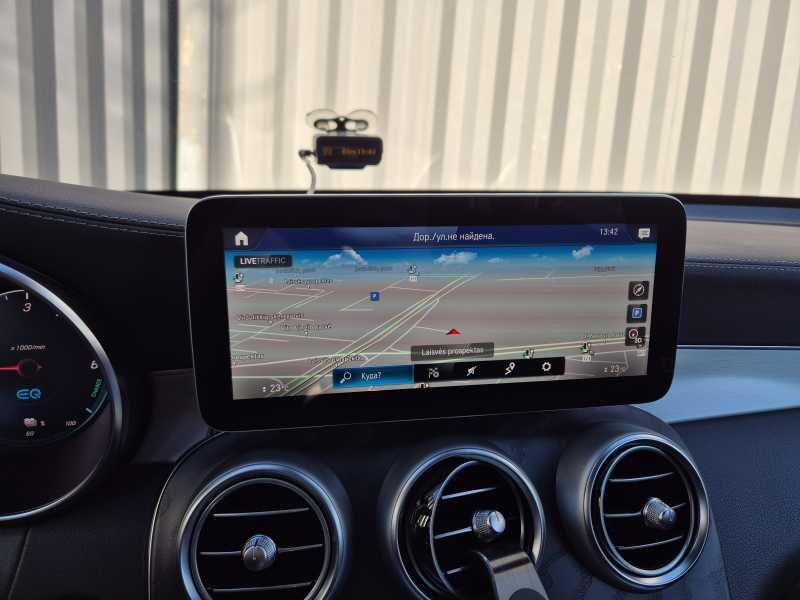 Mercedes-Benz GLC300 | 13