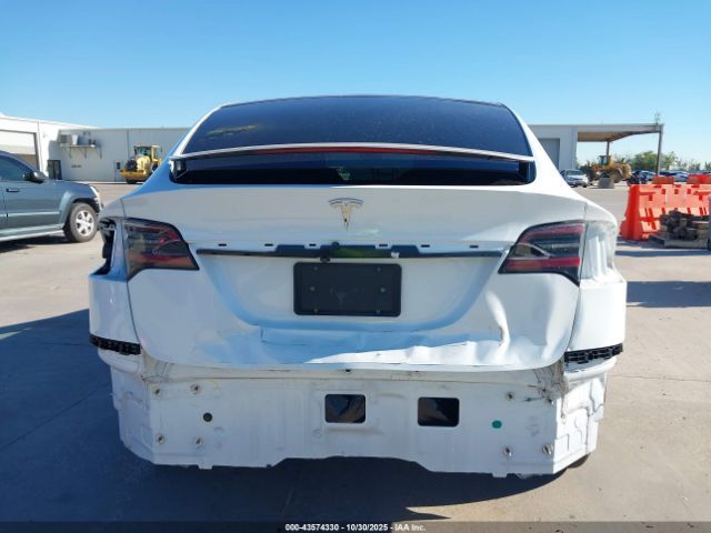 Tesla Model X | 5