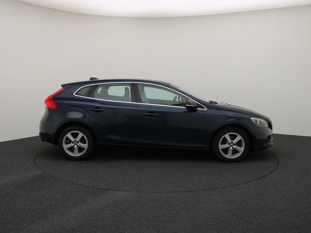 Volvo V40 | 8