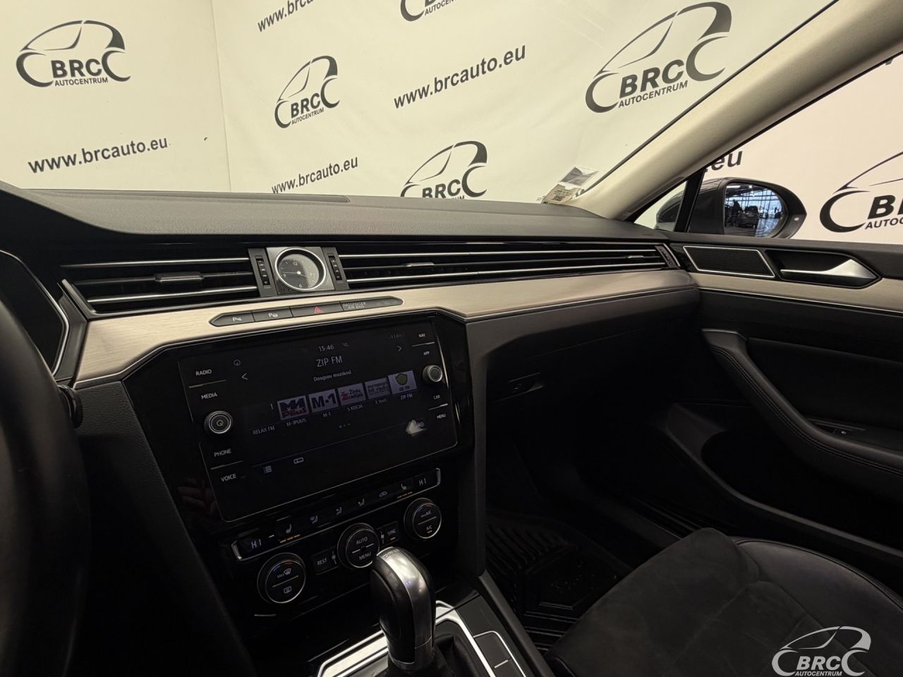 Volkswagen Passat | 23