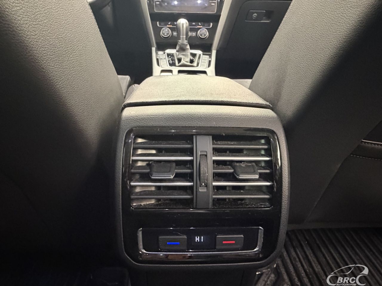 Volkswagen Passat | 10