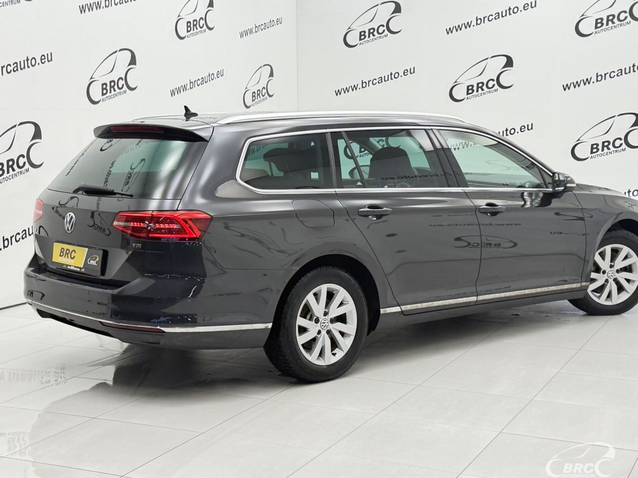 Volkswagen Passat | 1