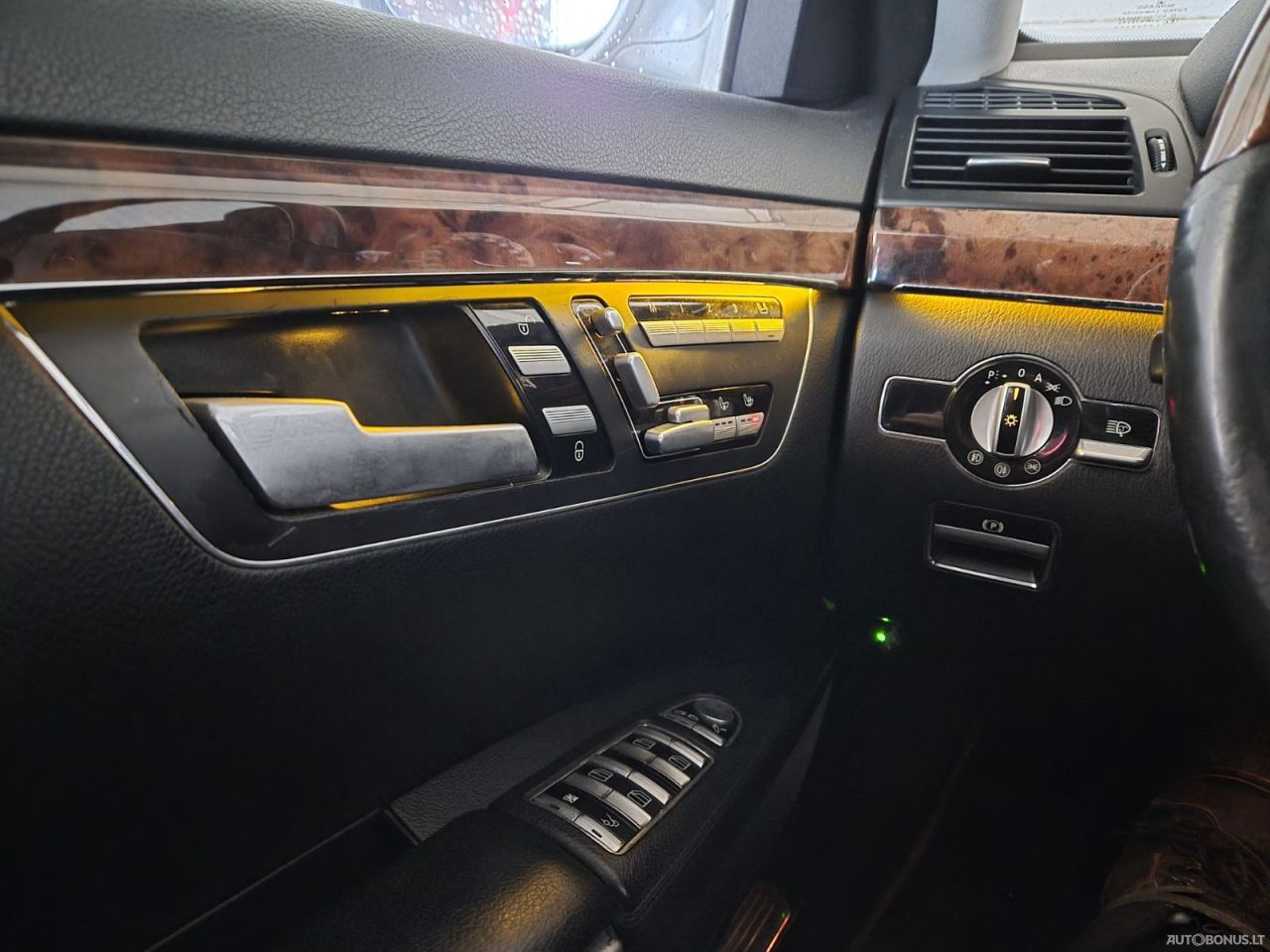 Mercedes-Benz S550 | 13