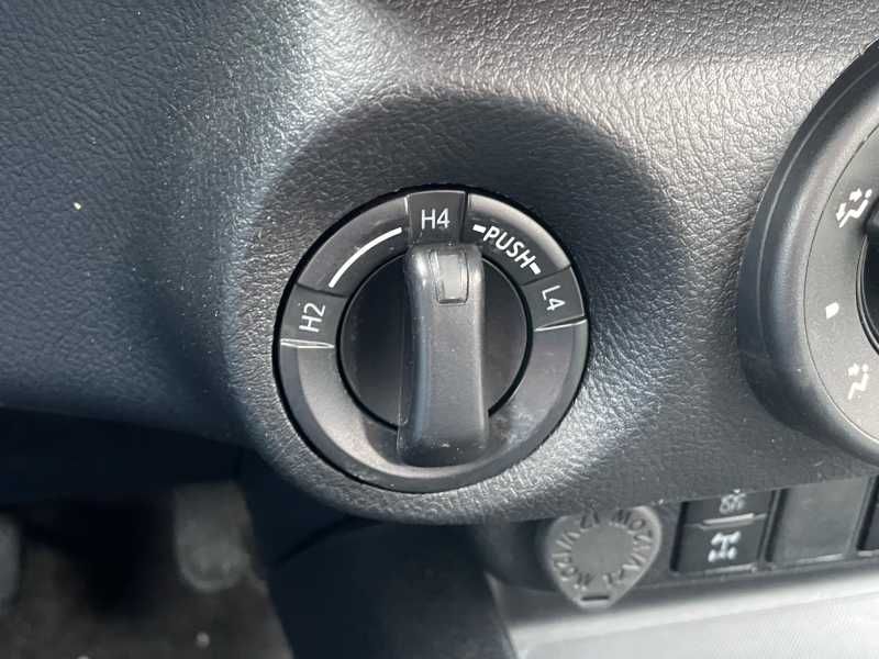 Toyota Hilux | 19