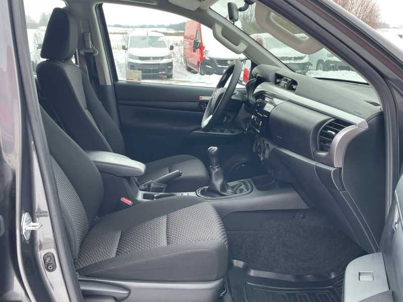 Toyota Hilux | 10