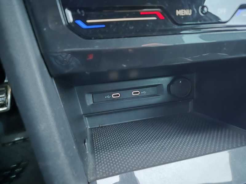 Volkswagen Tiguan | 12