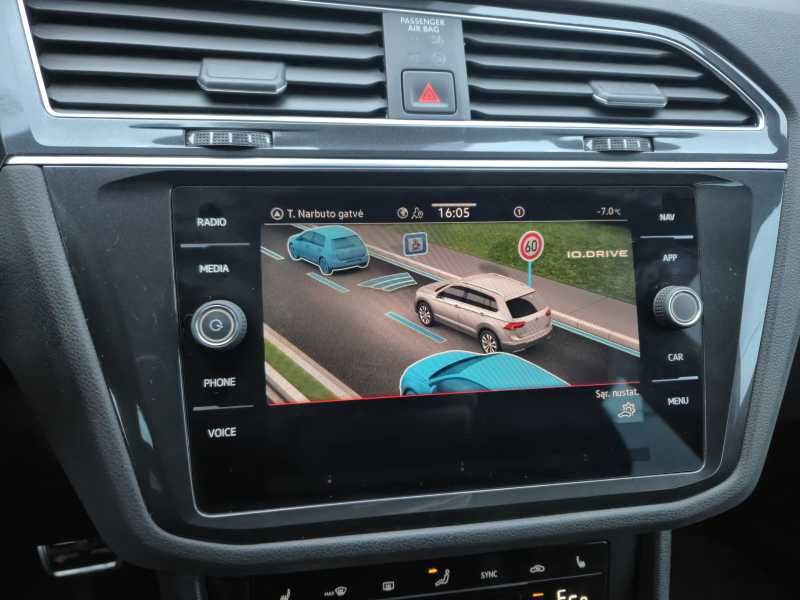 Volkswagen Tiguan | 18