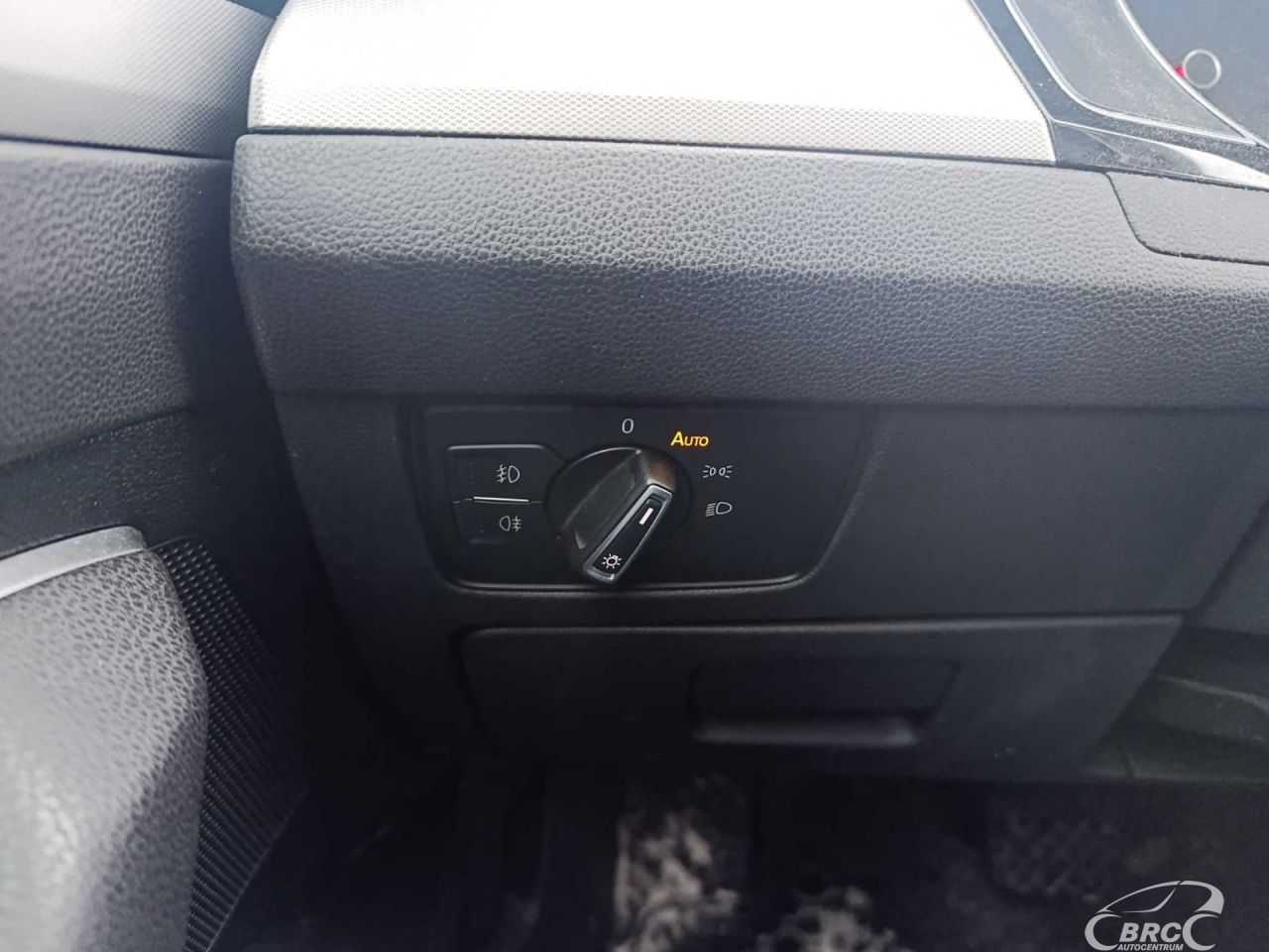 Volkswagen Passat | 14