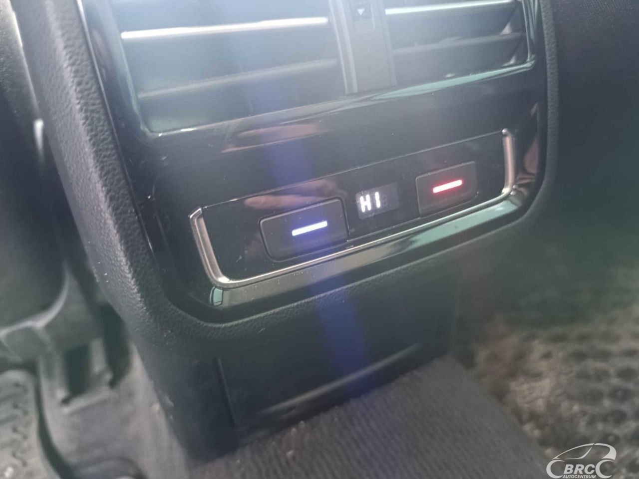 Volkswagen Passat | 24