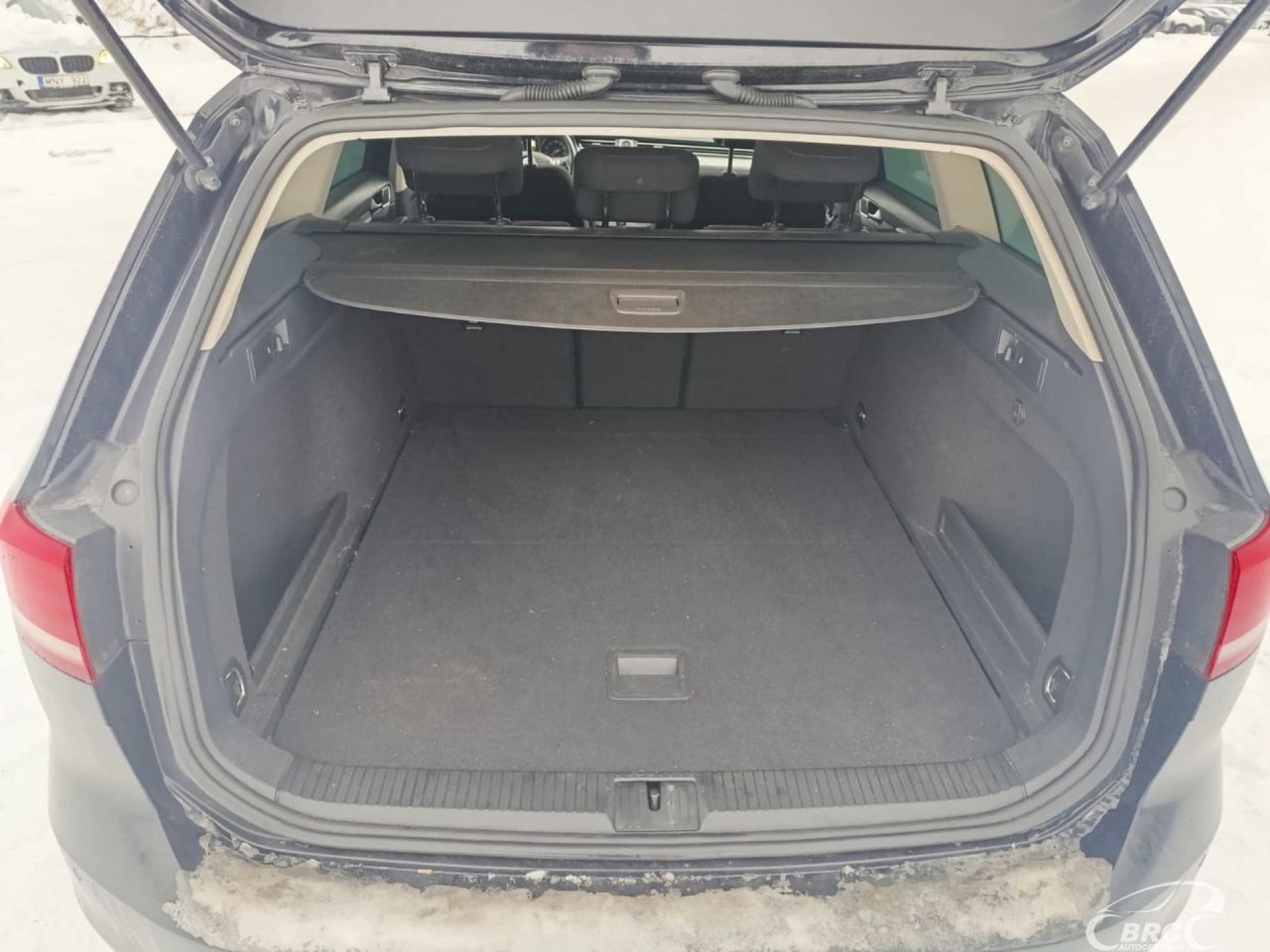 Volkswagen Passat | 25