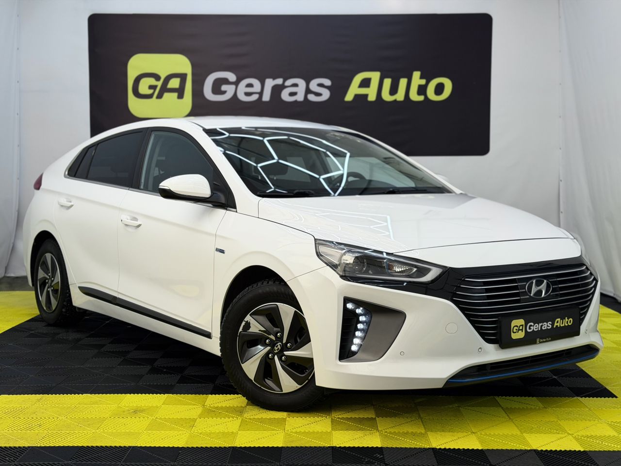 Hyundai IONIQ | 2