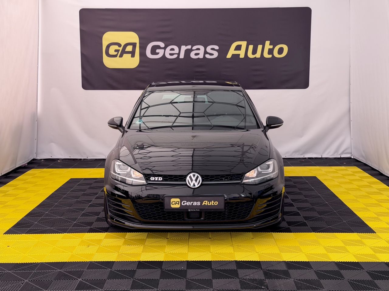 Volkswagen Golf | 6