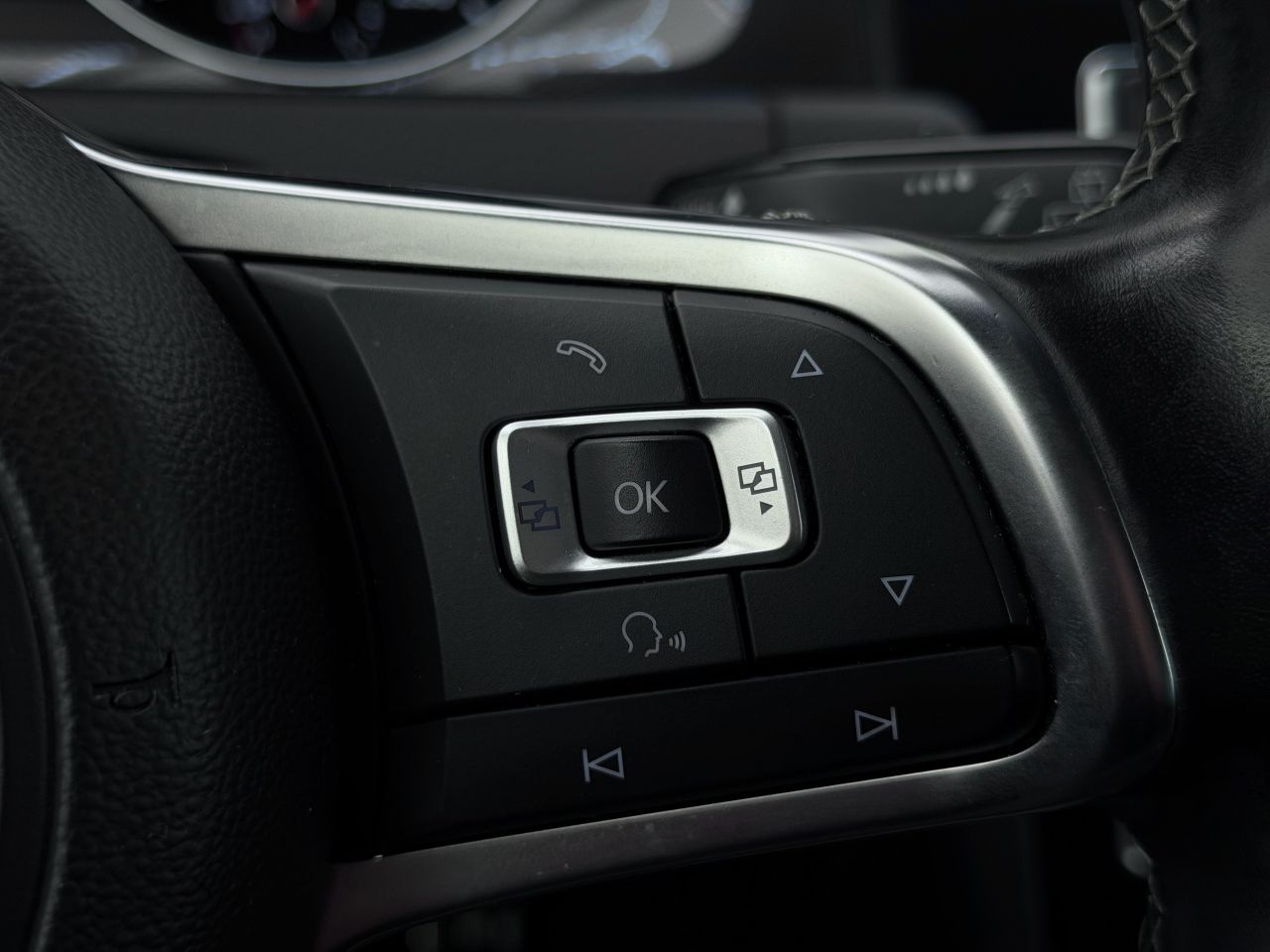 Volkswagen Golf | 19