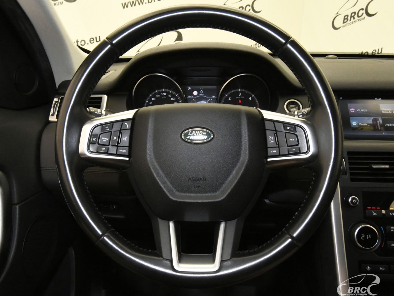 Land Rover Discovery | 28