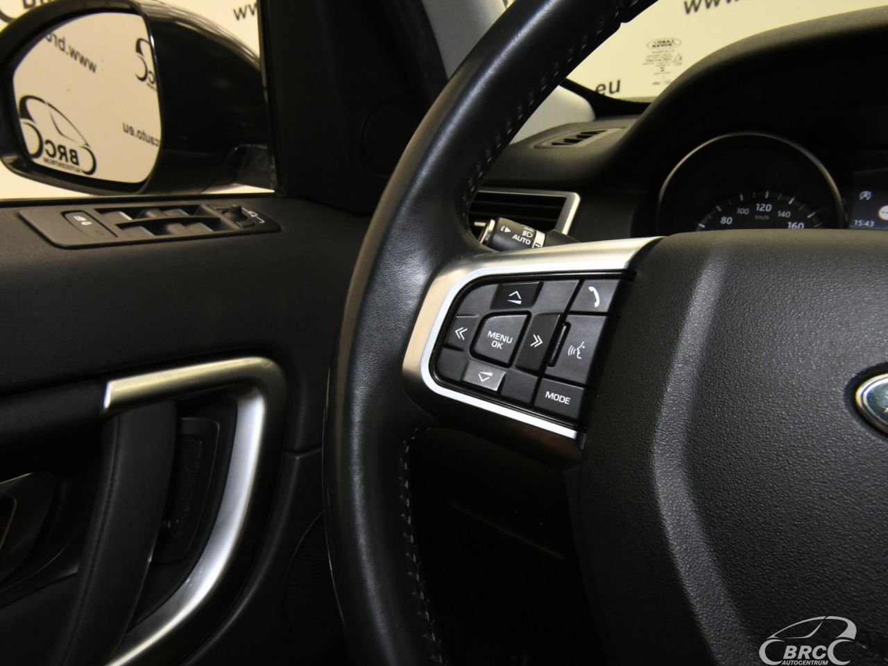 Land Rover Discovery | 30