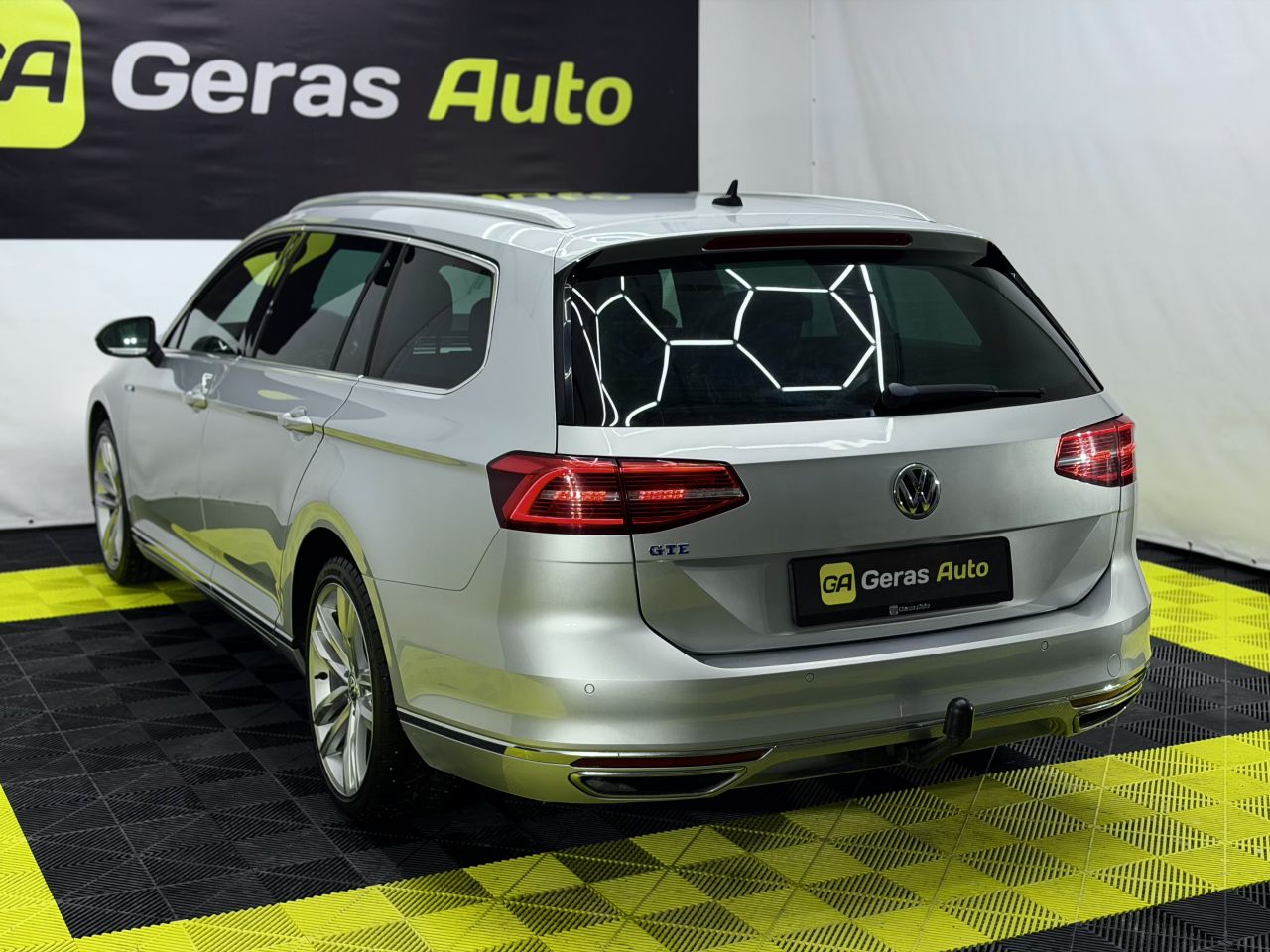 Volkswagen Passat | 6