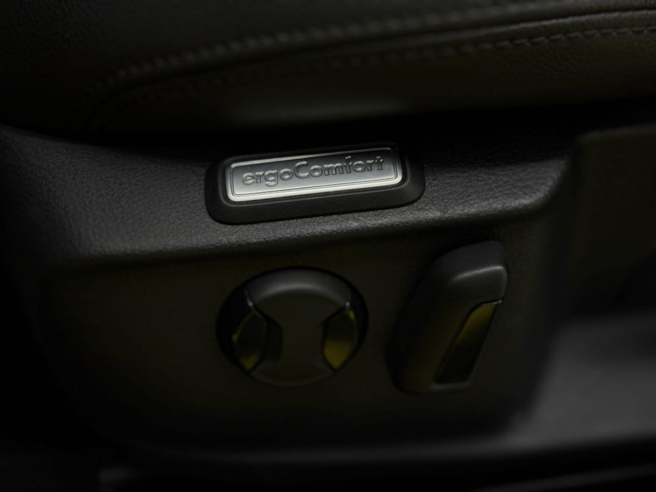 Volkswagen Passat | 14