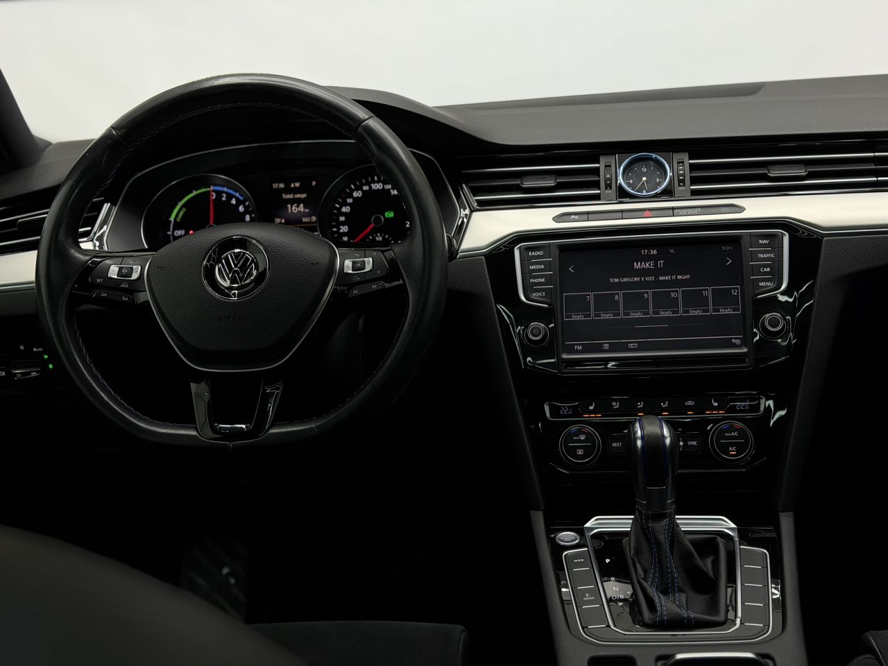 Volkswagen Passat | 18