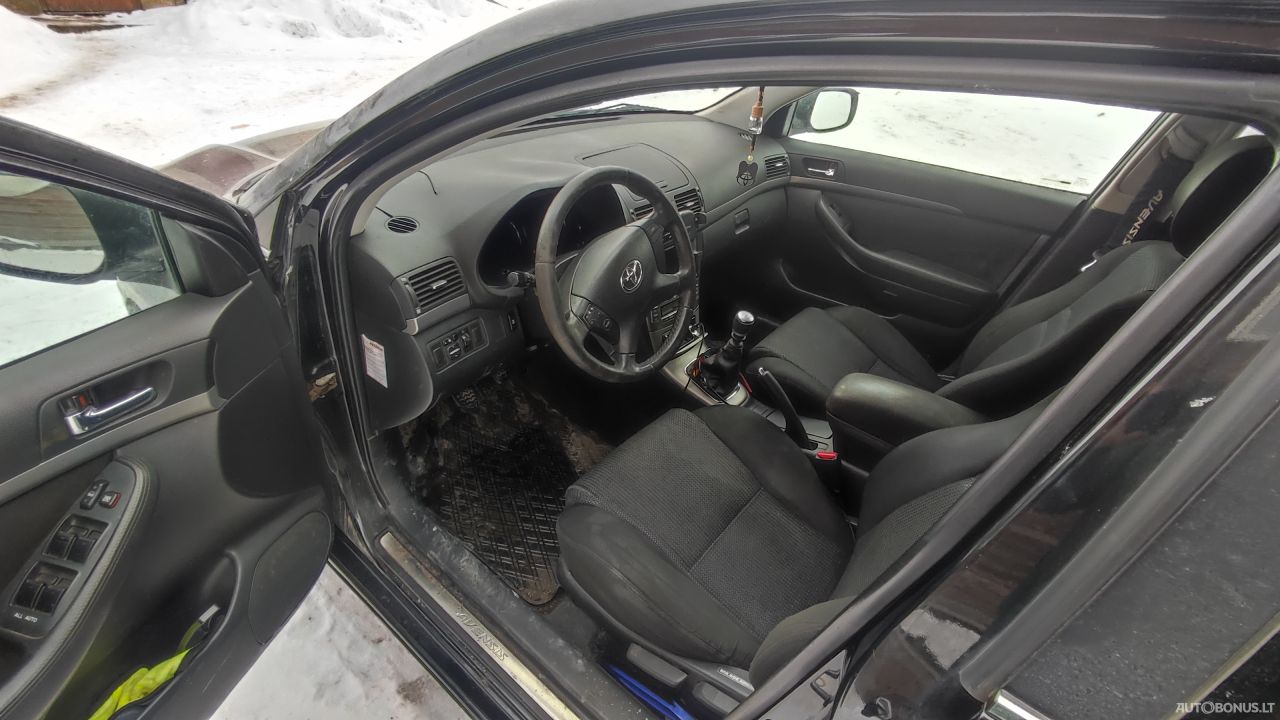 Toyota Avensis | 9