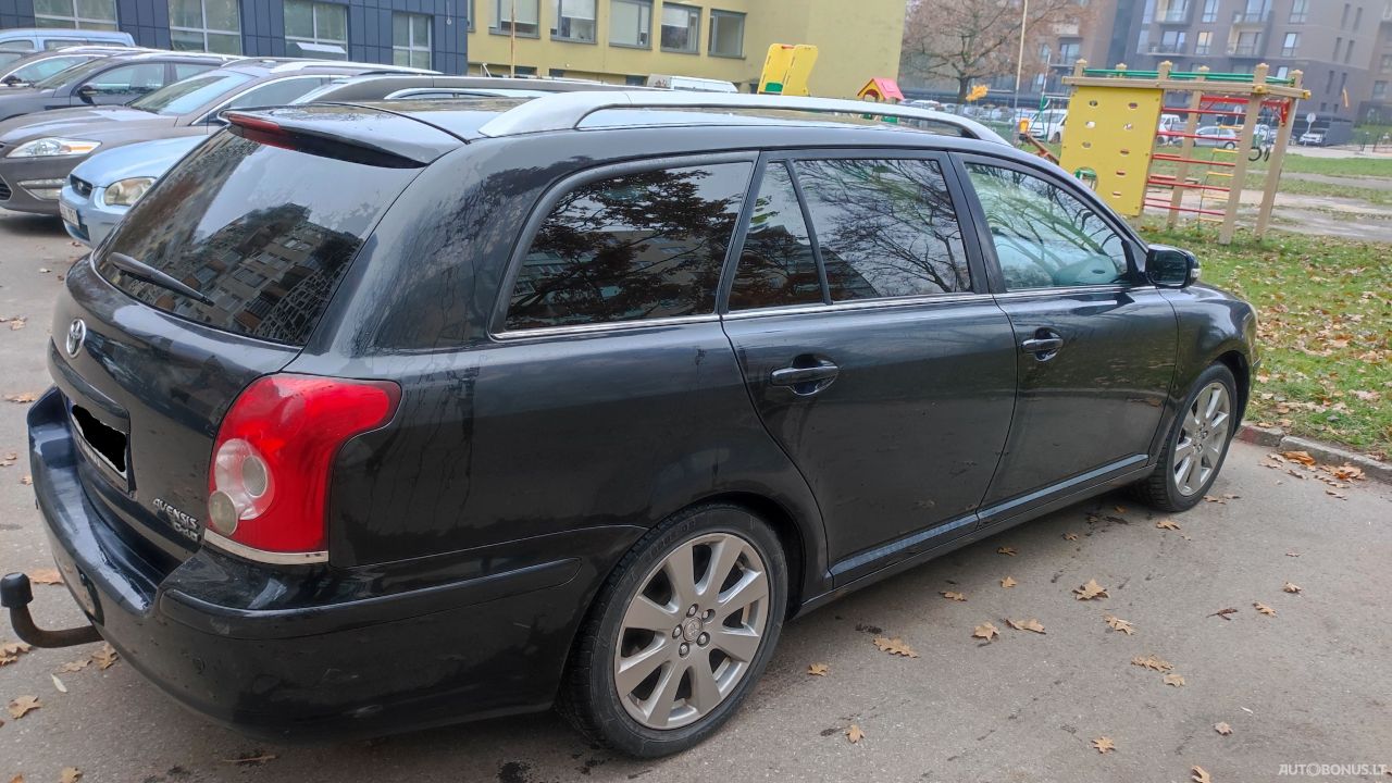 Toyota Avensis | 5