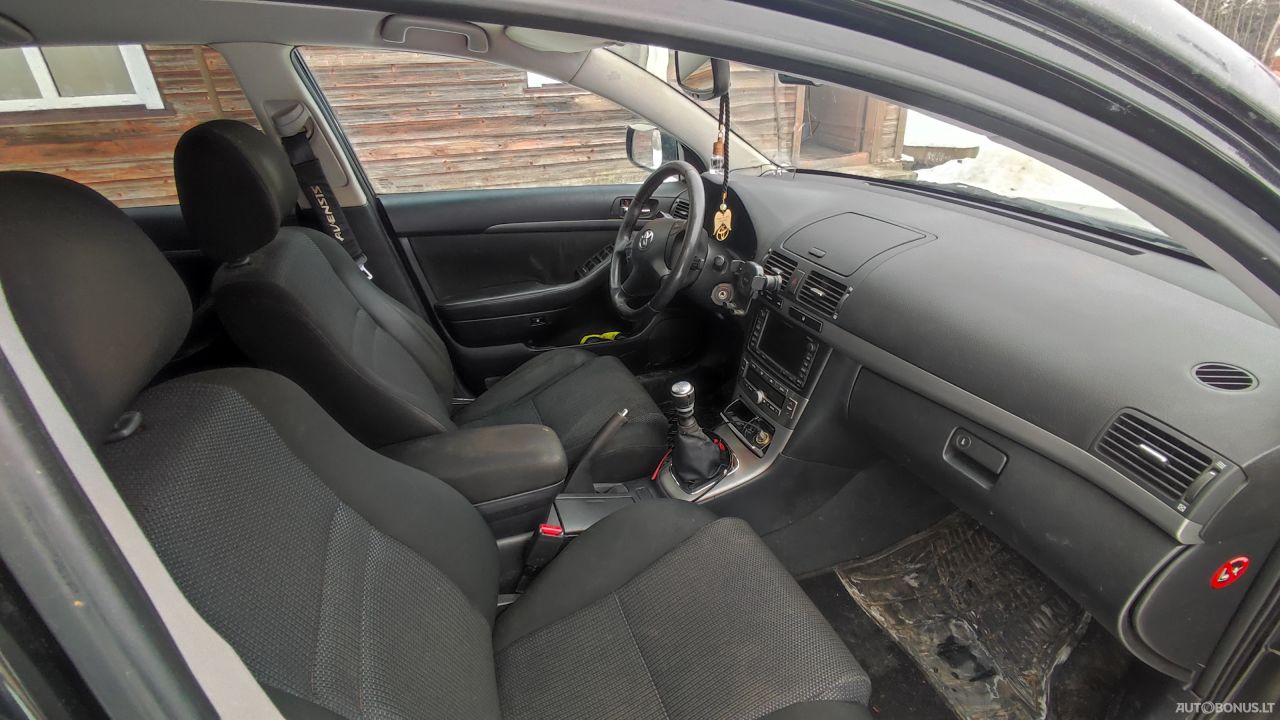 Toyota Avensis | 8