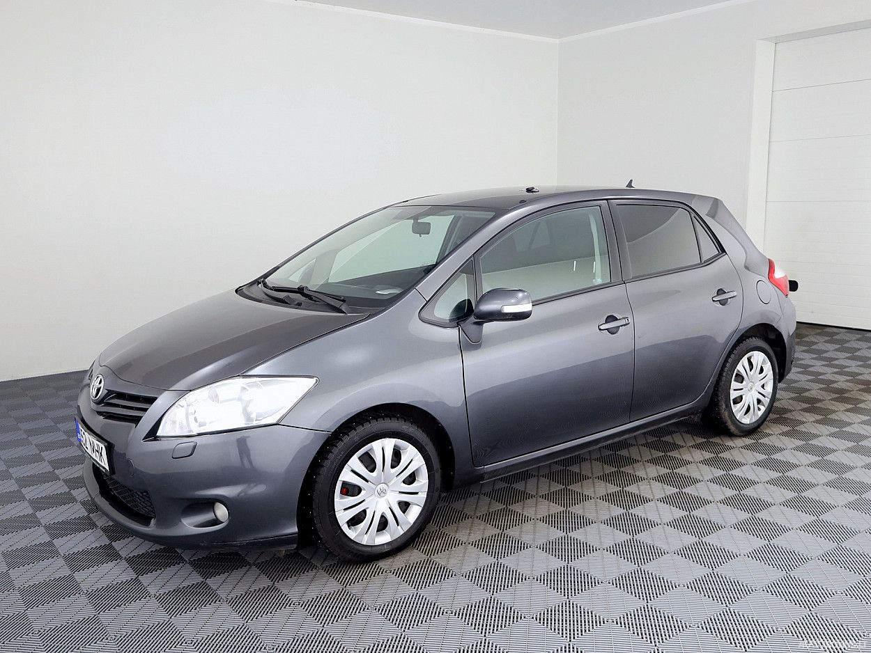 Toyota Auris | 1