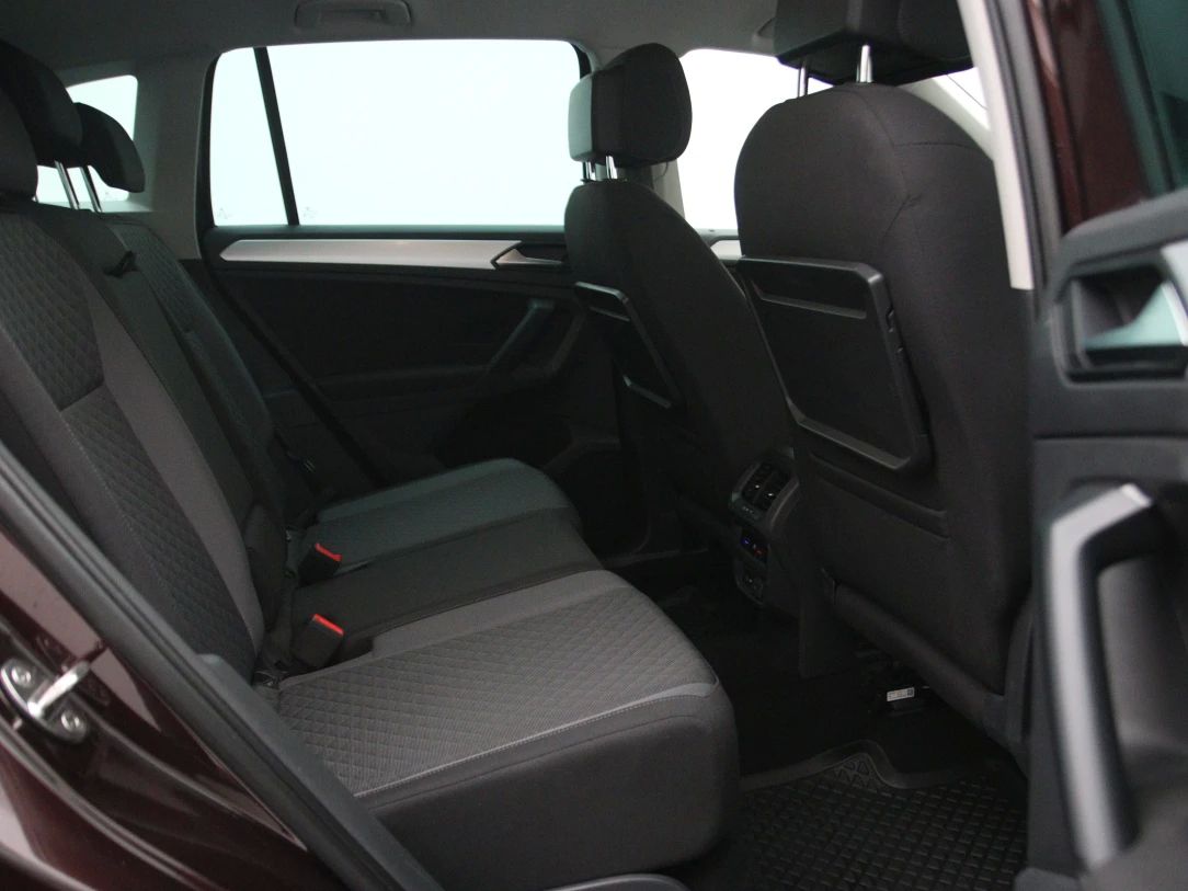 Volkswagen Tiguan | 14