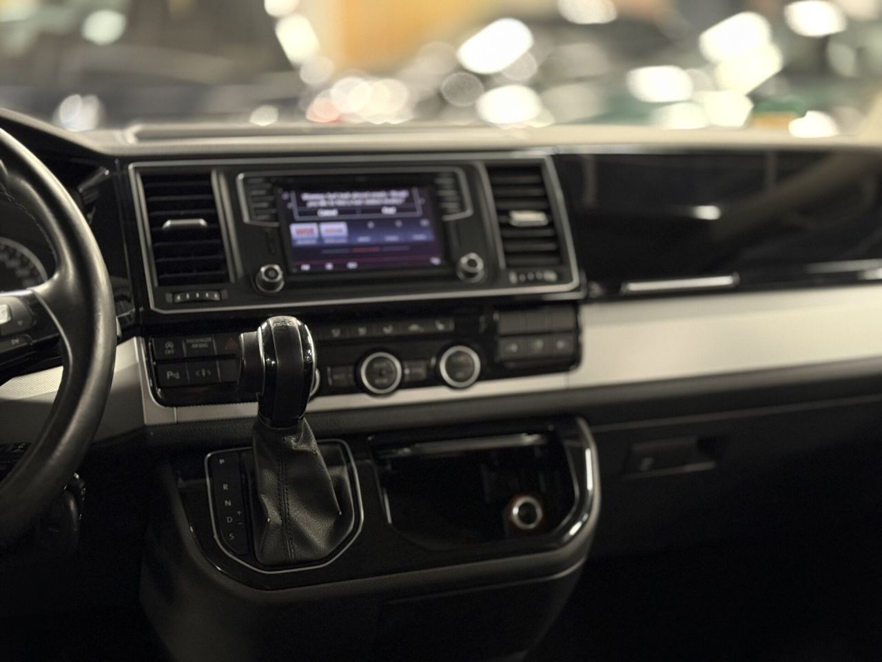 Volkswagen Multivan | 23