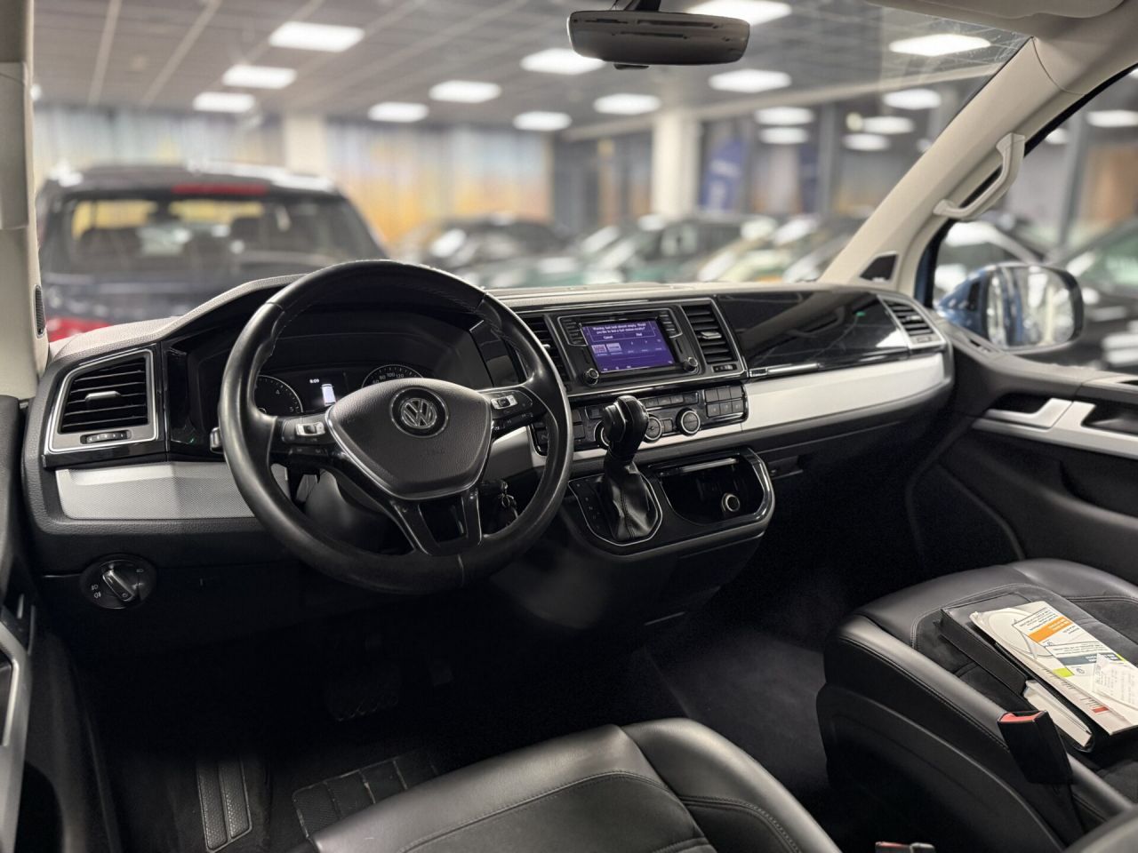 Volkswagen Multivan | 22