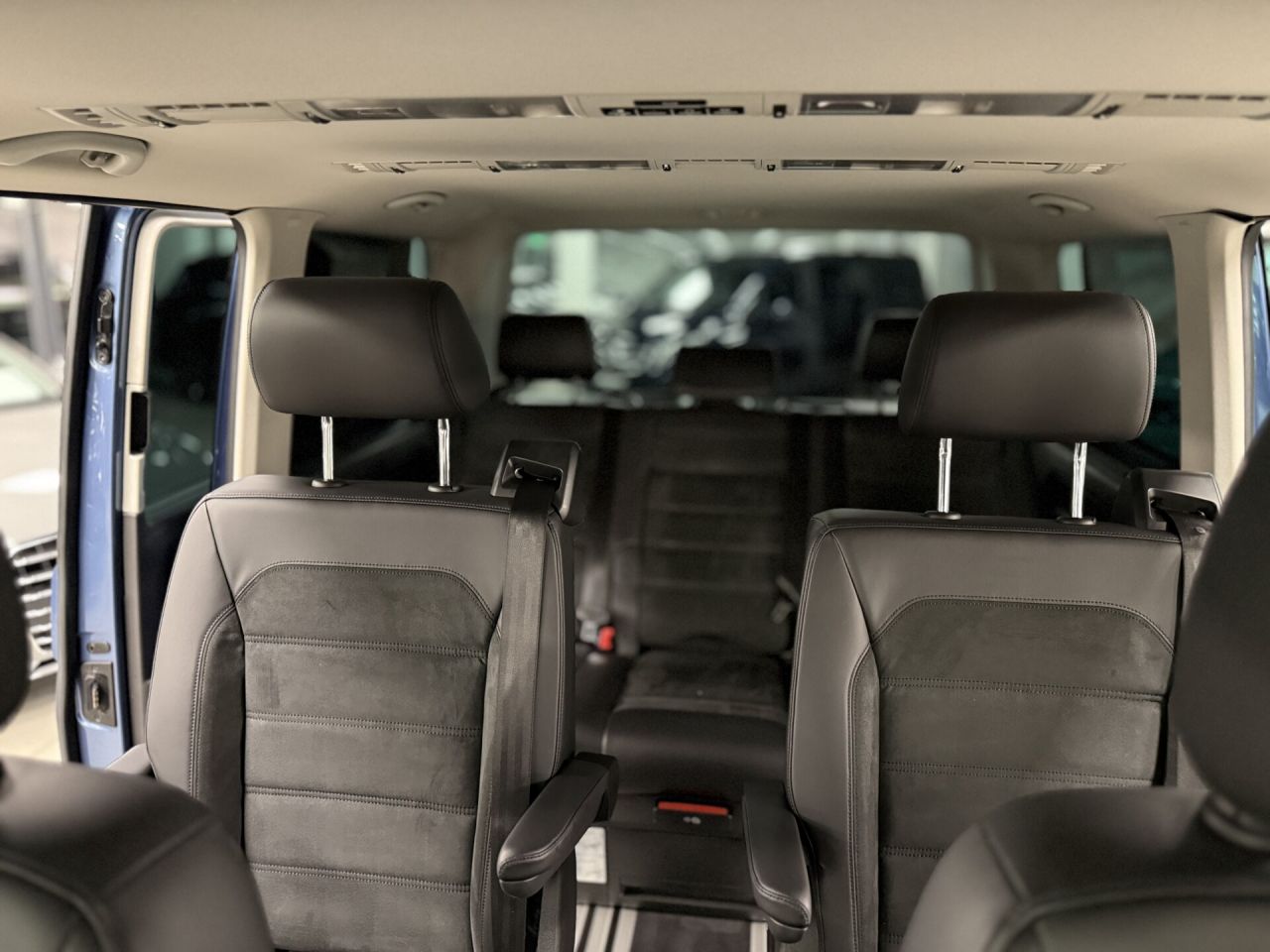 Volkswagen Multivan | 24