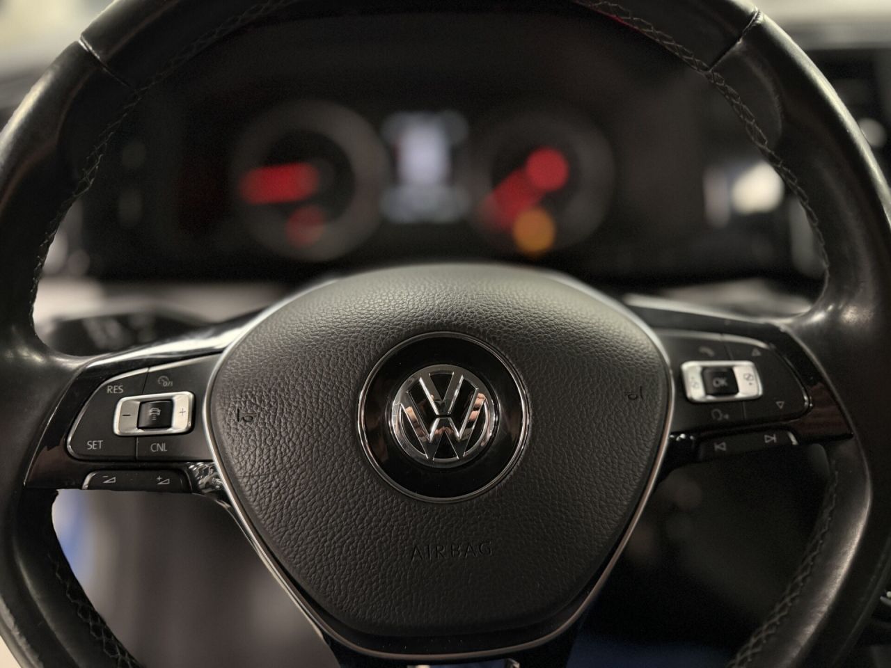 Volkswagen Multivan | 28