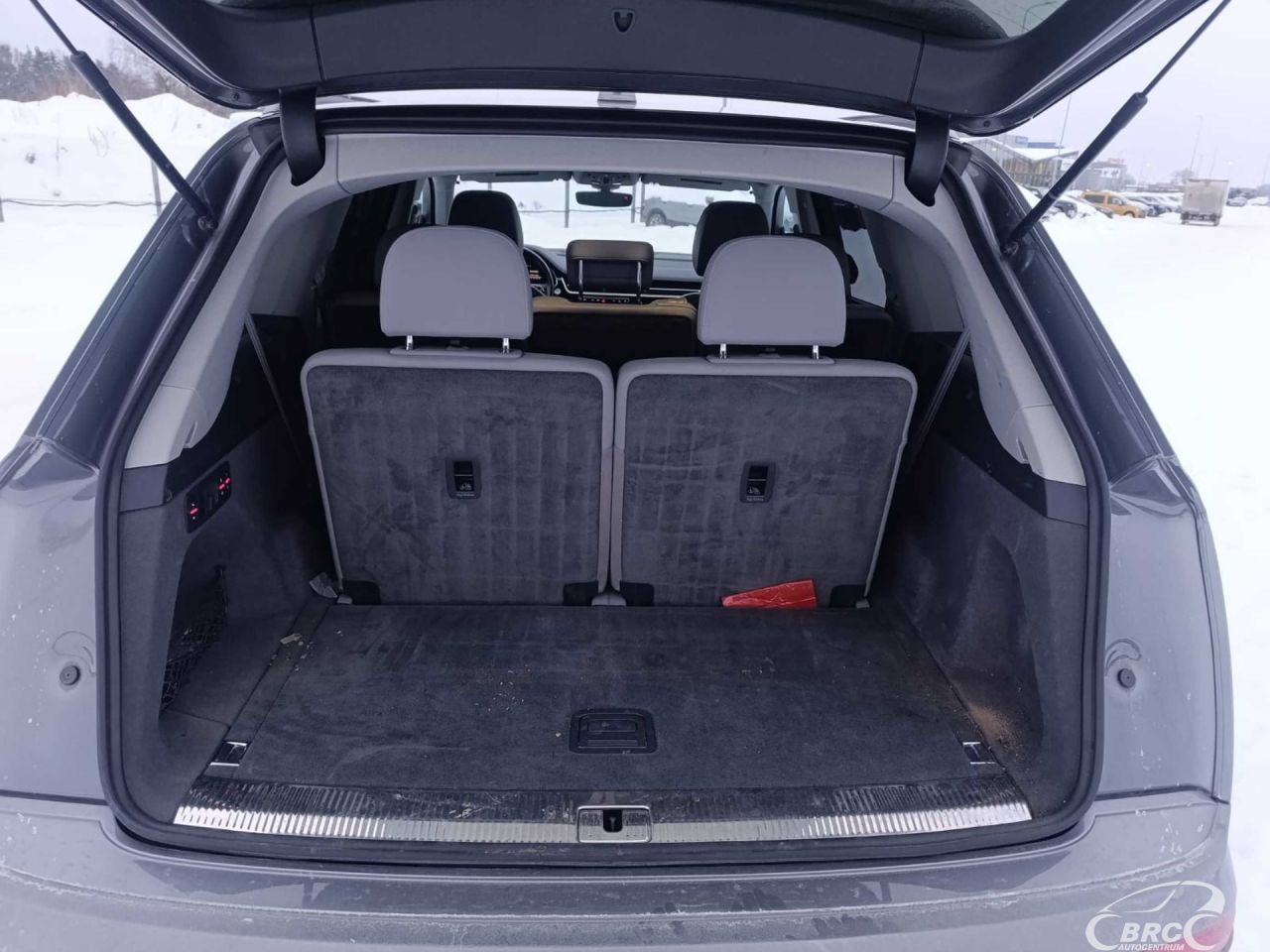 Audi Q7 | 41